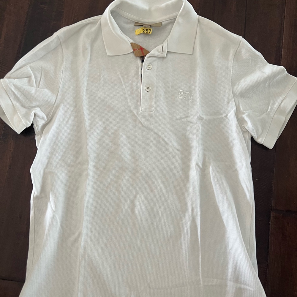 Men’s Burberry Polo shirt Medium